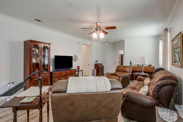 253 Heritage Hill Drive, Lewisville, TX 75067