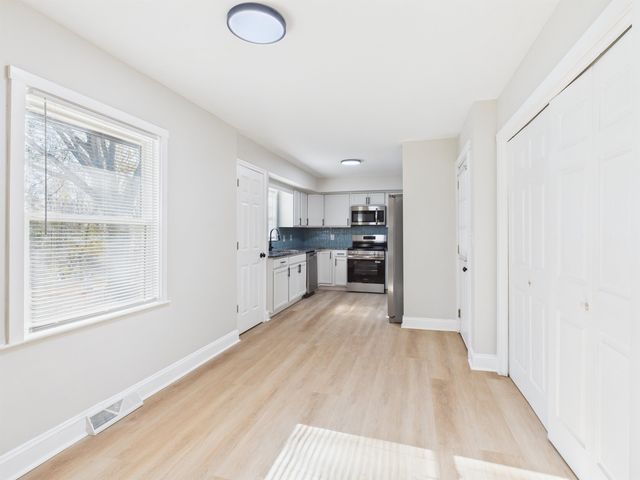 1 Richbourg Ct Court, Greenville, SC 29615