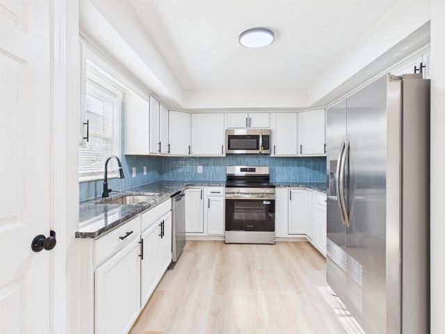 1 Richbourg Ct Court, Greenville, SC 29615