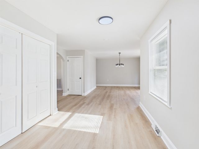 1 Richbourg Ct Court, Greenville, SC 29615