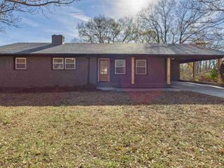 1 Richbourg Ct Court, Greenville, SC 29615