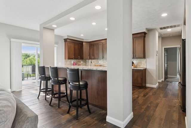 21212 Old Lake George Boulevard NW, Oak Grove, MN 55303