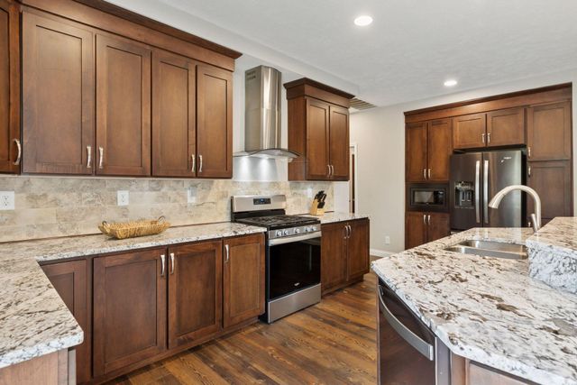 21212 Old Lake George Boulevard NW, Oak Grove, MN 55303