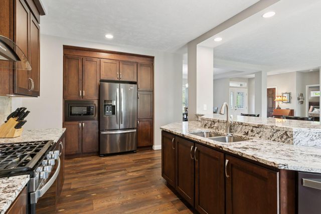 21212 Old Lake George Boulevard NW, Oak Grove, MN 55303