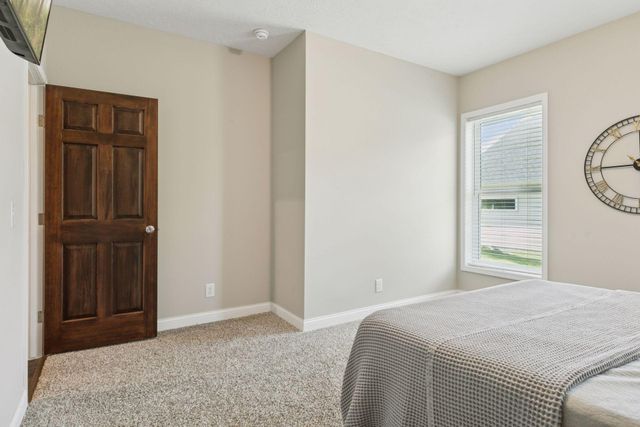 21212 Old Lake George Boulevard NW, Oak Grove, MN 55303