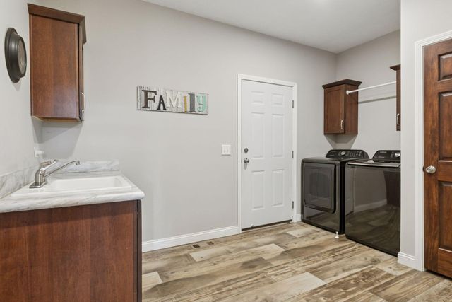 21212 Old Lake George Boulevard NW, Oak Grove, MN 55303