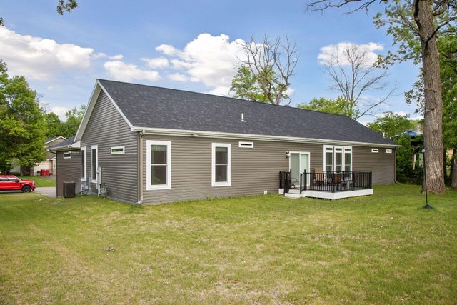 21212 Old Lake George Boulevard NW, Oak Grove, MN 55303