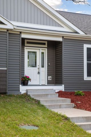 21212 Old Lake George Boulevard NW, Oak Grove, MN 55303