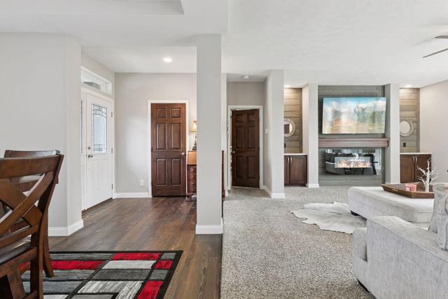 21212 Old Lake George Boulevard NW, Oak Grove, MN 55303