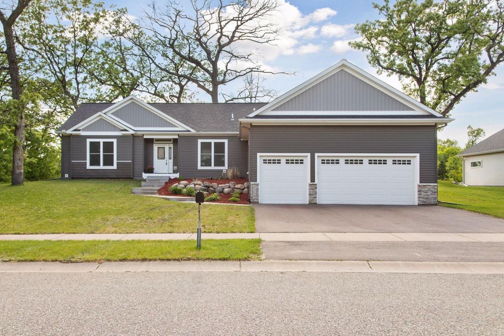 21212 Old Lake George Boulevard NW, Oak Grove, MN 55303
