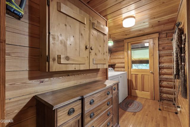 3114 Hatcher Top Road, Sevierville, TN 37862