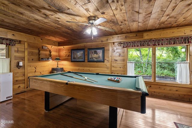 3114 Hatcher Top Road, Sevierville, TN 37862