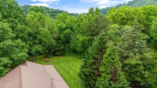 3114 Hatcher Top Road, Sevierville, TN 37862