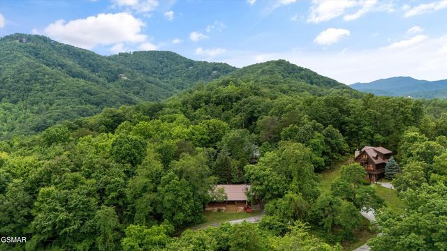 3114 Hatcher Top Road, Sevierville, TN 37862