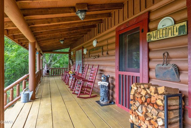 3114 Hatcher Top Road, Sevierville, TN 37862