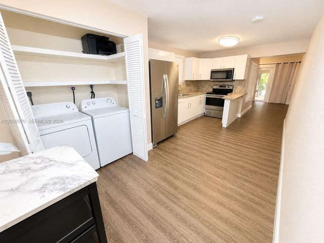 985 SW 10th Street, Miami, FL 33130