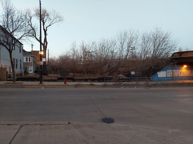 3902 W Armitage Avenue, Chicago, IL 60647
