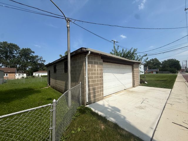 15843 Turner Avenue, Markham, IL 60428