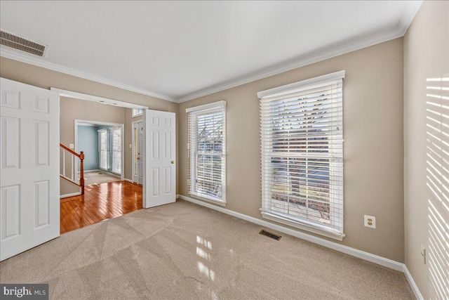 6902 COMPTON HEIGHTS CIR, Clifton, VA 20124