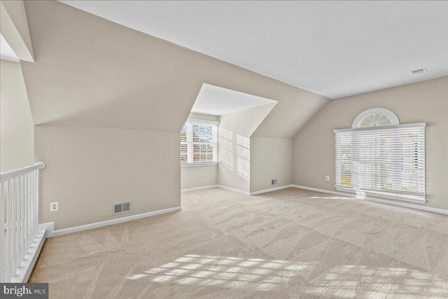 6902 COMPTON HEIGHTS CIR, Clifton, VA 20124