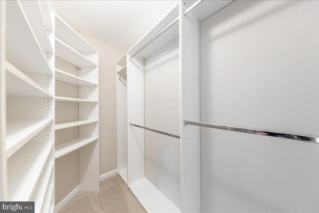 6902 COMPTON HEIGHTS CIR, Clifton, VA 20124