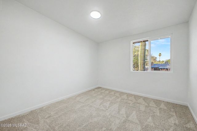 7921 N Paul Revere Place, Tucson, AZ 85741