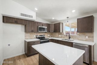 7921 N Paul Revere Place, Tucson, AZ 85741