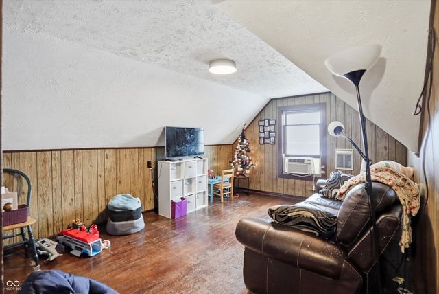 190 E Washington Street, Morgantown, IN 46160