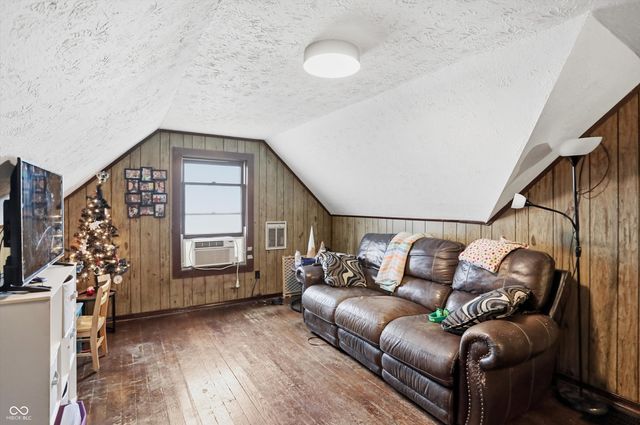 190 E Washington Street, Morgantown, IN 46160