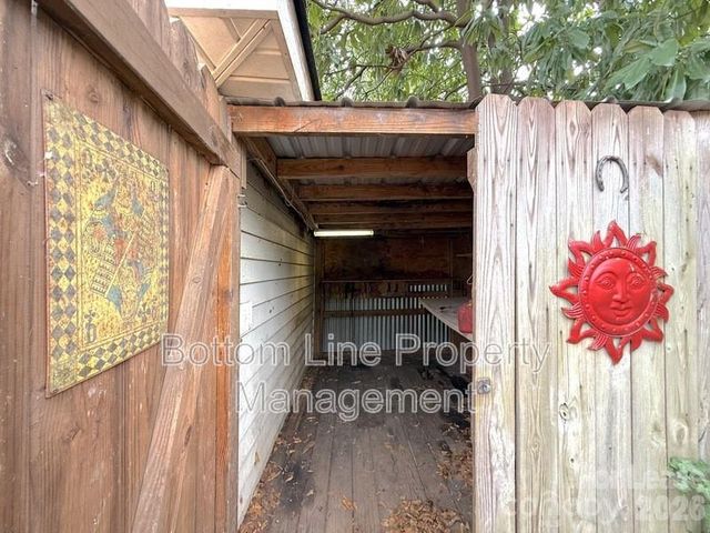 613 S York Street, Gastonia, NC 28052