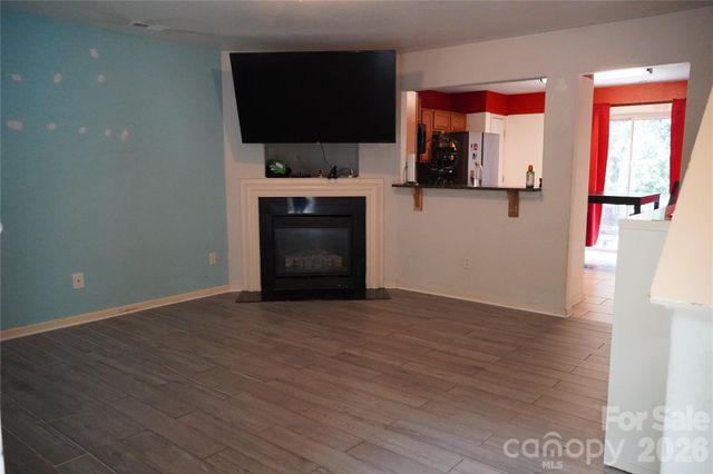 2740 Meadow Knoll Drive, Charlotte, NC 28269