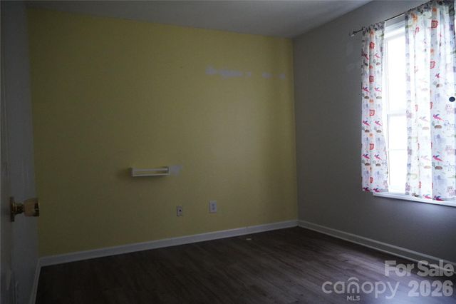 2740 Meadow Knoll Drive, Charlotte, NC 28269