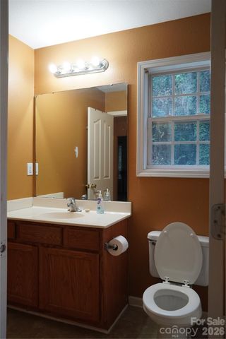 2740 Meadow Knoll Drive, Charlotte, NC 28269