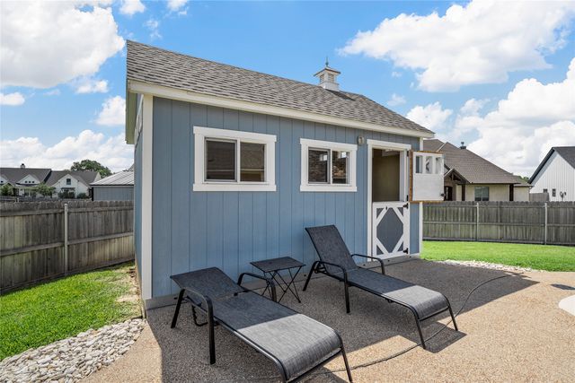 355 Cavitt Court, Robinson, TX 76706