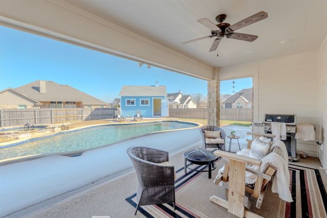 355 Cavitt Court, Robinson, TX 76706