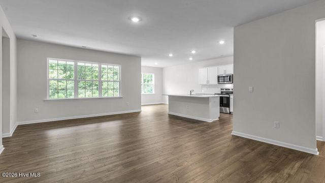 1102 Shoreline Drive, Vass, NC 28394
