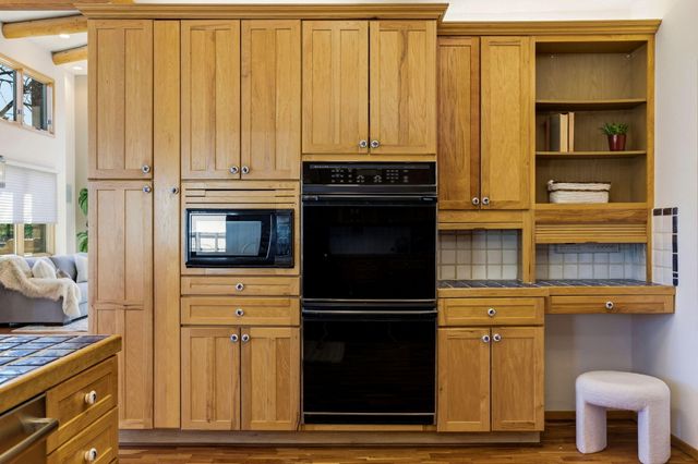 1901 Via Del Sol NE, Albuquerque, NM 87110