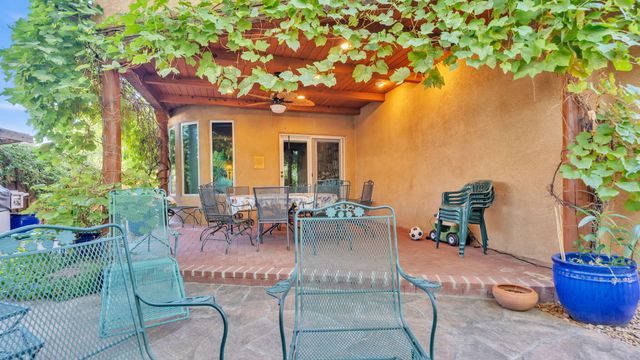 1901 Via Del Sol NE, Albuquerque, NM 87110