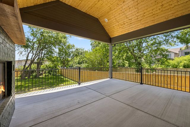 832B Neartop Dr, Nashville, TN 37205