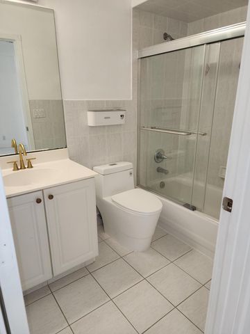 5524 Boynton Gardens Drive, Boynton Beach, FL 33437
