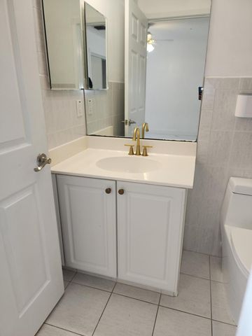 5524 Boynton Gardens Drive, Boynton Beach, FL 33437