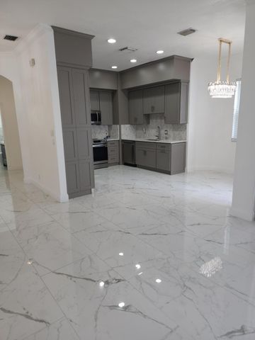 5524 Boynton Gardens Drive, Boynton Beach, FL 33437