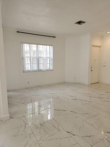 5524 Boynton Gardens Drive, Boynton Beach, FL 33437