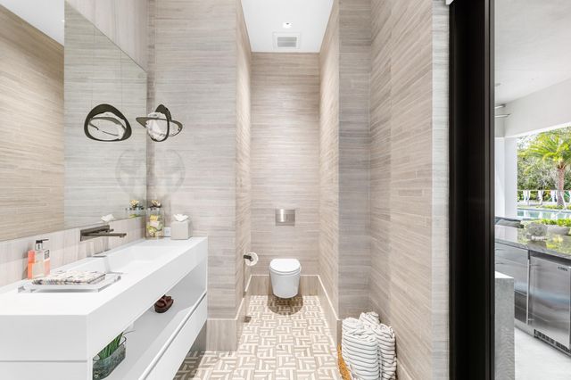 16191 Quiet Vista Circle, Delray Beach, FL 33446