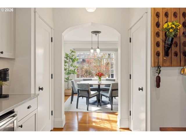 3431 Ne ALAMEDA St, Portland, OR 97212