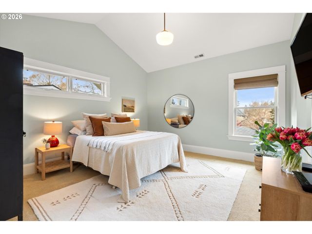 3431 Ne ALAMEDA St, Portland, OR 97212