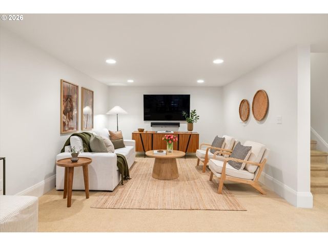 3431 Ne ALAMEDA St, Portland, OR 97212