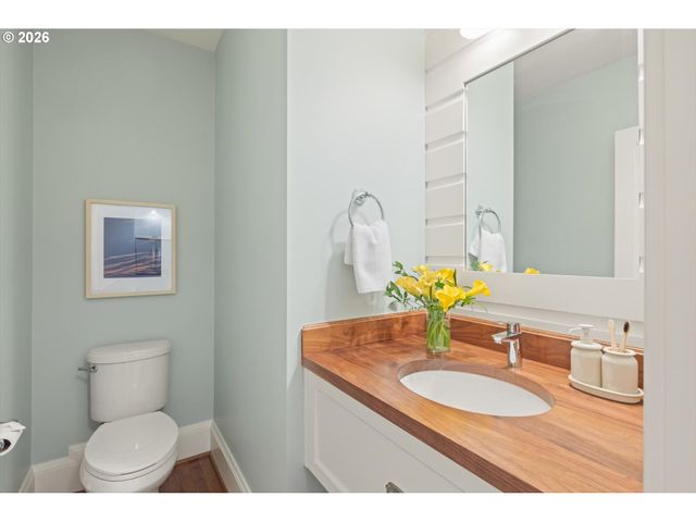 3431 Ne ALAMEDA St, Portland, OR 97212