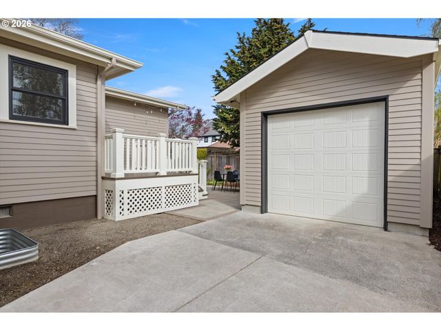 3431 Ne ALAMEDA St, Portland, OR 97212