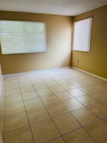 12106 Saint Andrews Place 306, Miramar, FL 33025